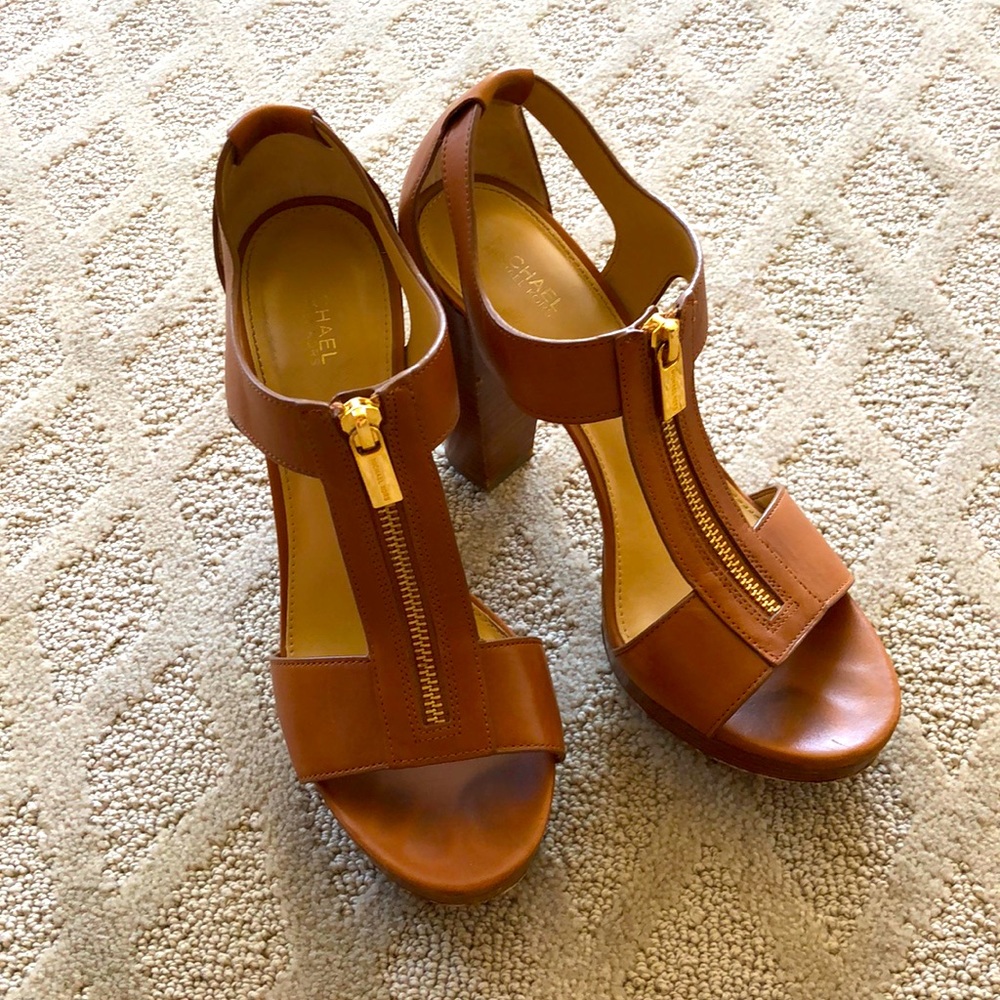 Brown leather Micheal Kors heels